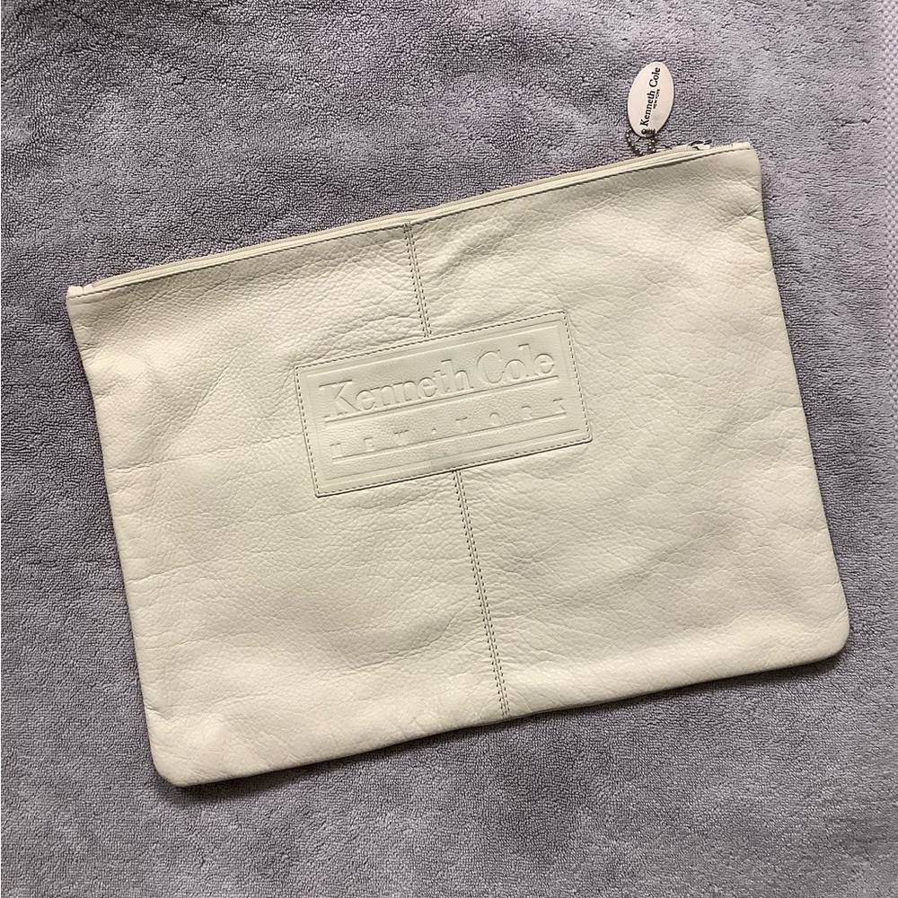 Kenneth Cole NY Leather Messenger Bag